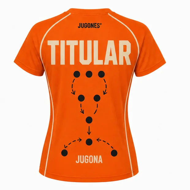 Camiseta Siempre Titular, corte jugona, vista trasera